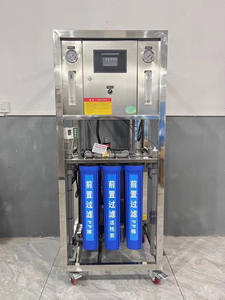 Équipement <span class=keywords><strong>de</strong></span> purification d'eau par osmose inverse pour petites entreprises 250L/500L/1000L, structure en acier inoxydable avec <span class=keywords><strong>pompe</strong></span> comme composant central - Product Image 3