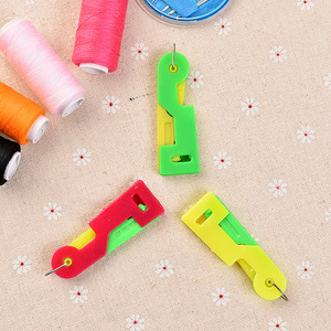 Automatic <b>Needle</b> <b>Threader</b> Plastic Portable Sewing Tool For DIY Craft Use - Product Image 3