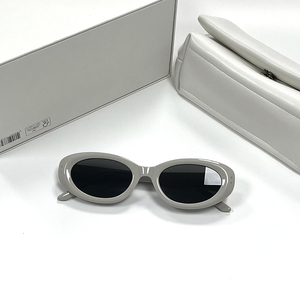 แว่นกันแดดดีไซน์เรียบง่ายสำหรับผู้หญิง กรอบบางเฉียบ แฟชั่นลายมอนสเตอร์ทันสมัย เหมาะสำหรับแว่นตาสไตล์ลำลอง - Product Image 3