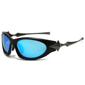 Lunettes de soleil Y2K Cyberpunk 2024 UV400 à monture intégrale en métal, étoiles à quatre branches tendance, transparentes gris-or, enveloppantes - Product Image 5