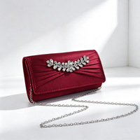 Pochette de soirée plissée en satin de luxe avec strass, sac à main scintillant pour femme, élégant pour mariage et fête