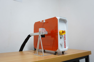 Máquina de Limpieza Láser de Pulso Portátil Mini Tiptop de 100w 200w 300w, Pistola Láser para Madera, Piedra y Metal - Product Image 6