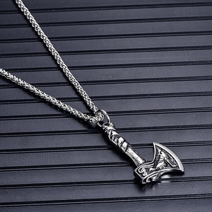 Pendentif hache en acier inoxydable MECYLIFE, bijoux viking nordique, collier hache de loup hurlant, bijoux hip-hop pour hommes - Product Image 2