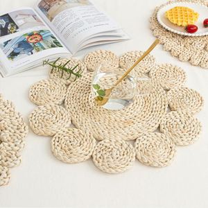 Eco Friendly Natural <b>Round</b> Water Hyacinth Placemat Braided Straw Placemats Customized <b>Table</b> <b>Mat</b> - Product Image 6