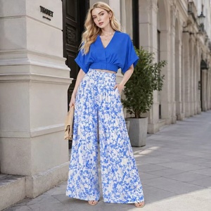 <span class=keywords><strong>Abbigliamento</strong></span> Femminile Estivo 2026 Personalizzato di Fabbrica Set di camicia e top transfrontaliero. Completo da <span class=keywords><strong>donna</strong></span> con pantaloni a gamba larga e scollo a V. - Product Image 4