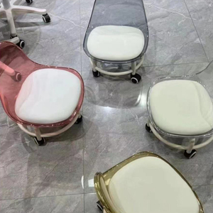 Silla Infantil <span class=keywords><strong>con</strong></span> <span class=keywords><strong>Respaldo</strong></span>, Banco Transparente de Acrílico para el Hogar, <span class=keywords><strong>Taburete</strong></span> <span class=keywords><strong>Bajo</strong></span> <span class=keywords><strong>con</strong></span> Ruedas Universales - Product Image 4