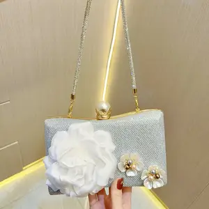 New popular ladies clutch bags rhinestone dinner dress clutch purses and handbags women wallets with metal chain