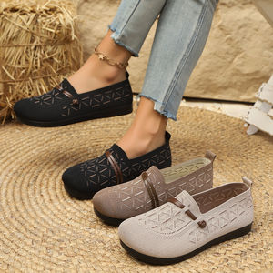 2025 nuevos zapatos planos informales de primavera y verano, <span class=keywords><strong>mocasines</strong></span> sin cordones para mujer, zapatos transpirables para madres de mediana edad y ancianos - Product Image 2