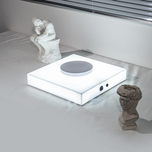 Base lumineuse rotative rechargeable Présentoir de bureau pour bijoux Présentoir de magasin Personnalisation de la boîte lumineuse - Product Image 6