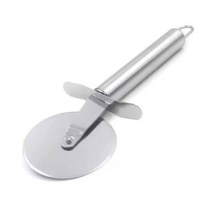 Cortador de Pizza Personalizado, Sostenible, Antideslizante, de Acero Inoxidable para Restaurantes y Panaderías - Product Image 4