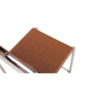 Tabourets <span class=keywords><strong>de</strong></span> <span class=keywords><strong>bar</strong></span> modernes <span class=keywords><strong>de</strong></span> luxe Bauhaus en métal, tabourets <span class=keywords><strong>de</strong></span> <span class=keywords><strong>bar</strong></span> hauts en acier inoxydable avec assise en cuir pour hôtel, restaurant, <span class=keywords><strong>bar</strong></span>, maison - Product Image 4