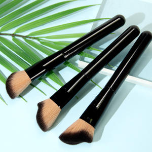 Pinceau de maquillage professionnel en gros OEM à poils ondulés pour le contouring – Outil de beauté - Product Image 1