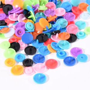Boutons à pression en résine écologiques à motif personnalisé T3/T5/T8, boutons en forme de cœur colorés pour vêtements d'enfants, sac à couches - Product Image 6