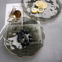 Assiette à dîner en verre fantaisie transparent personnalisé moderne nouveau design pour la décoration de mariage de restaurant et les voyages en stock