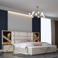 Ensemble de chambre à coucher de luxe rembourré à finition brillante avec lit de rangement, armoire et commode pour villa, hôtel ou usage domestique