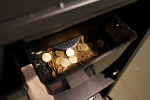Quiosco Multifuncional de Autoservicio para Monedas/Tarjetas, Máquina de Cambio de Monedas para Negocios de Juegos de Arcade, Centro de Entretenimiento Familiar - Product Image 2