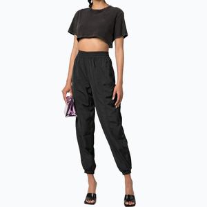 เสื้อครอปท็อปผู้หญิงสไตล์วินเทจสั่งทำโลโก้ได้ ขายส่ง เสื้อยืดครอปทรงสั้นซักย้อมสีเอซิดสำหรับฤดูร้อน คุณภาพสูง - Product Image 3