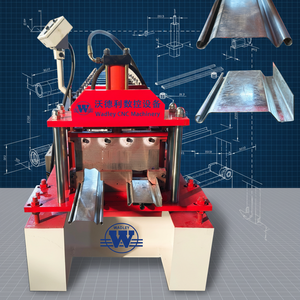 Machine de formage à froid pour plaque inférieure de porte à enroulement, épaisseur 0,7-1,5 mm, avec découpe à la scie - Product Image 1