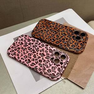 Funda de teléfono con estampado de leopardo bicolor rosa y marrón para iPhone 17 Pro Max, funda suave para 16/15/14, estilo chica picante de nicho - Product Image 4