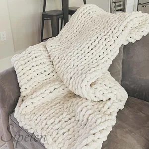 Handwoven Chunky Knit Blanket Gorgeous Braided Chenille Yarn Cozy Modern Boho Style Soft Throws For Home Use Customizable Size