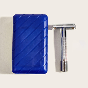 Maquinilla de Afeitar Manual de Acero Inoxidable, Soporte para Cuchillas de Doble Filo, Herramienta para Afeitar la Cara, Color Plateado con Estuche Azul - Product Image 4