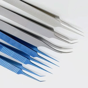 Kit de Pinzas Manuales para Trasplante Capilar FUE de Calidad Premium al por Mayor, Juego de 6 Piezas de Pinzas Quirúrgicas de Acero Inoxidable Alemán y Titanio para Atar Cabello - Product Image 6
