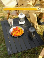 Table pliante à jambes croisées avec cadre en aluminium - Table de plage légère, imperméable et portable pour le camping et les pique-niques