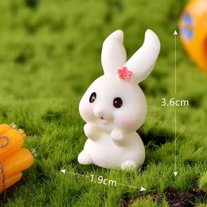 Décoration artisanale en résine de lapin et de carotte de dessin animé pour jardin miniature amusant, idéale pour maison de fée DIY - Product Image 4