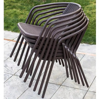 Meubles de jardin en rotin PE Chaise empilable d'extérieur Bistro Table pliante et ensemble de chaises