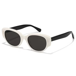 Gafas de Sol Blancas con Marco Completo y Protección UV400, Accesorios de Moda para Mujer 2026 - Product Image 5