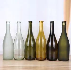 Factory outlet clear frosted brown green bulk empty liquor wine bottles 750 ml glass with cork