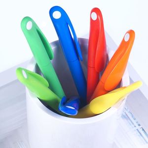 Promotional Pen <b>Creative</b> Nuit Twist Plastic Ballpoint Pen 1.0mm Black - Product Image 4