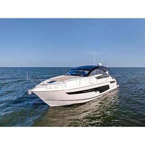 Fairline TARGA 50 2025, Motor de Alto Rendimiento, 35.0-40.0 Nudos, a Gasolina, Cabina Deportiva, con Tecnología Vacuum Infused - Product Image 3