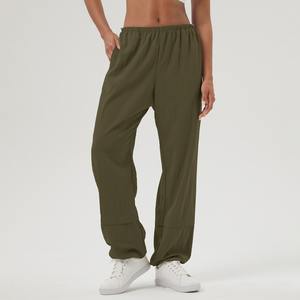 Pantalon de survêtement de randonnée à jambe <span class=keywords><strong>large</strong></span> à séchage rapide pantalon baggy décontracté de sport de yoga avec logo personnalisé pour femmes vente en gros - Product Image 3