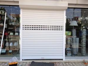 Fenêtre coulissante verticale à ouverture moderne sur mesure, en alliage d'aluminium étanche, avec <span class=keywords><strong>volet</strong></span> <span class=keywords><strong>roulant</strong></span> <span class=keywords><strong>pour</strong></span> garages, surface finie - Product Image 3