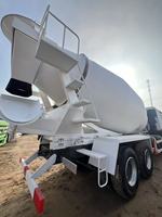 Camion malaxeur à béton HOWO Mini 2 mètres cubes 4*2 Diesel pour travaux ruraux dans les allées étroites