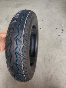 Venta Directa de Fábrica de Neumáticos Sin Cámara para Motocicletas de Varios Estilos, 3.00-10, Neumáticos de Repuesto con Garantía de Un Año - Product Image 1