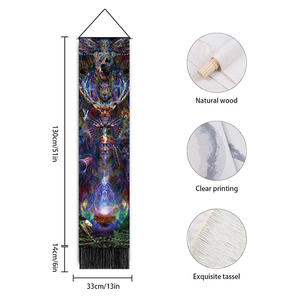 ผ้าแขวนผนังแนวตั้งลายเทพนิยายยุโรปยุคกลางแบบวินเทจ พร้อมพู่ห้อย - Product Image 3