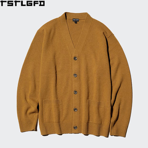 Cárdigan Personalizado de Lana de Cordero para Hombre, Amarillo Mostaza, Cuello en V, Bolsillos de Parche, Estilo Urbano, Fabricantes de Suéteres para Hombre al por Mayor - Product Image 5