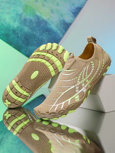 Chaussures de marche légères en mesh à enfiler avec semelle intermédiaire en EVA et semelle extérieure en caoutchouc pour une utilisation estivale en extérieur - Product Image 4
