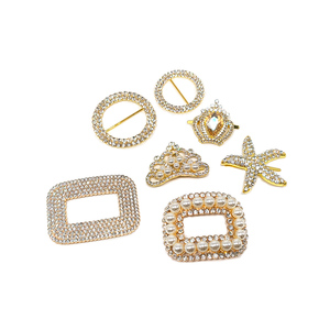 Modische Goldplattierte Strass-Schnallen für Taschen und Kleidung, Schuhschnallen in Verschiedenen Größen zur Dekoration von Kleidung und Geschenken - Product Image 3