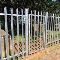Panneaux de clôture en fer galvanisé populaires, clôture de sécurité, montage facile, revêtement en poudre, anti-escalade, jardin, ferme, terrain de sport