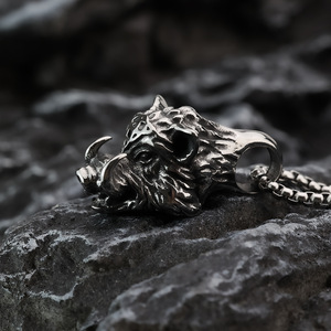 Collar con Colgante de Cabeza de Jabalí de Acero Inoxidable para Hombre, Diseño Geométrico Animal Punk - Product Image 4