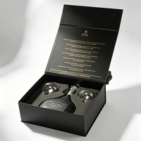 Caja de Regalo Magnética Personalizada para Juego de Ron y Vasos, Cartón Rígido Reciclable Ecológico con Inserto de Espuma