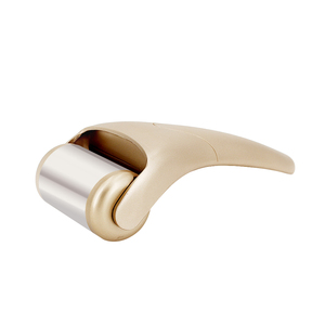 Outil de rouleau de glace de refroidissement par gel en acier inoxydable anti-poches efficace pour le lifting du visage masseur corporel soins de la peau des cernes - Product Image 1
