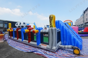 Terrain de football gonflable commercial avec buts pour enfants et adultes, idéal pour événements extérieurs et activités de team building - Product Image 5