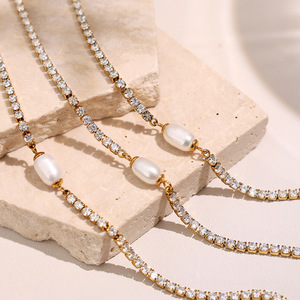 ชุดสร้อยคอมุกเทียมประดับเพชรเทียมชุบทองสำหรับผู้หญิง ดีไซน์ทรงกลมสีขาวแบบฝังช่อง เหมาะสำหรับงานปาร์ตี้ - Product Image 3