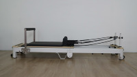 Reformer de Pilates pliable en alliage d'aluminium avec cadre réglable - Équipement de Pilates portable et durable pour usage domestique Cadillac Pilates