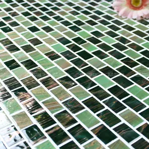 Foshan Factory Großhandels preis Hotel Villa Projekt Wasserdicht Luxus Golden Line Schwimmbad Hot Melt Glas Mosaik Fliesen Grün