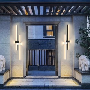 Lámpara de Pared Exterior Impermeable, Tira Larga LED, Alimentada por Energía Solar, Iluminación de Jardín, Decoración de Pared Interior y Exterior - Product Image 4